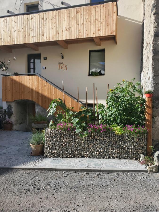 슬루데르노 Haus Fels B&B 외부 사진